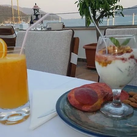 Mets Boutique Hotel 3*