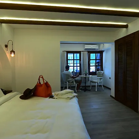 Mets Boutique מלון מרמריס